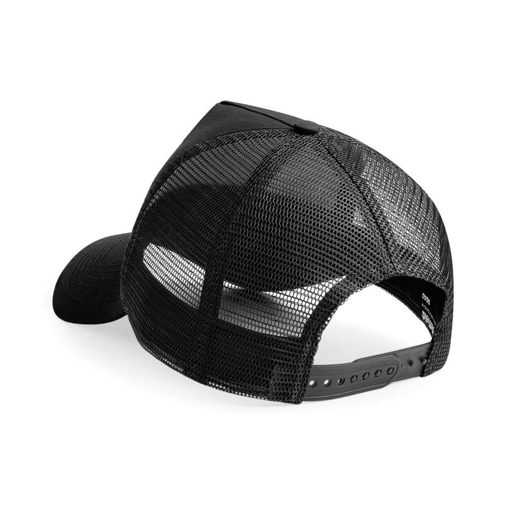 Snapback trucker