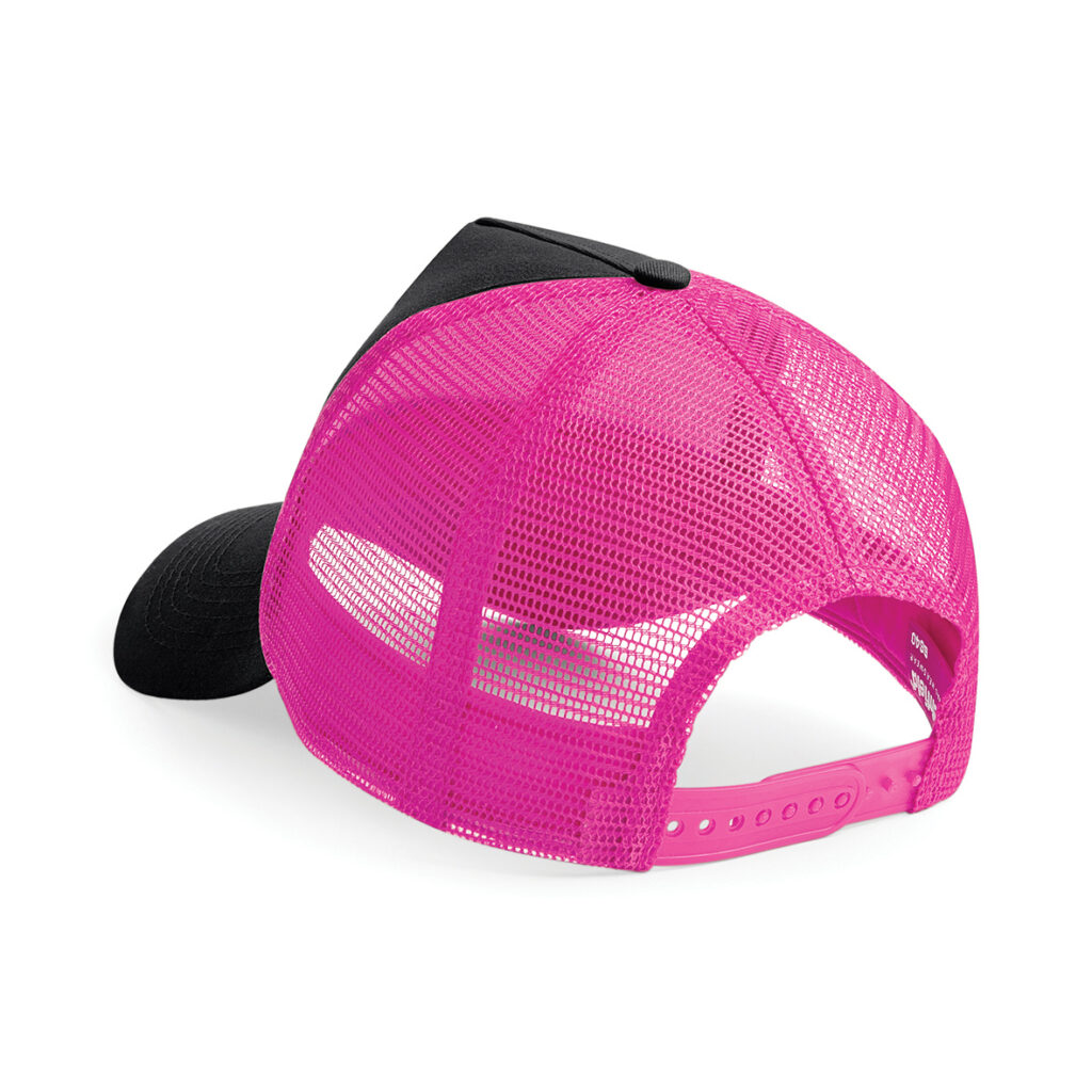 Snapback trucker