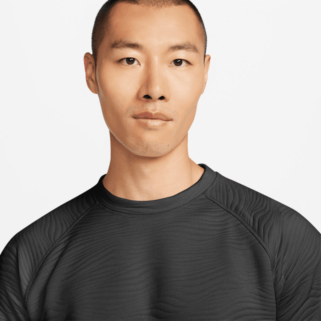 Nike Dri-FIT Tour crew quilted top