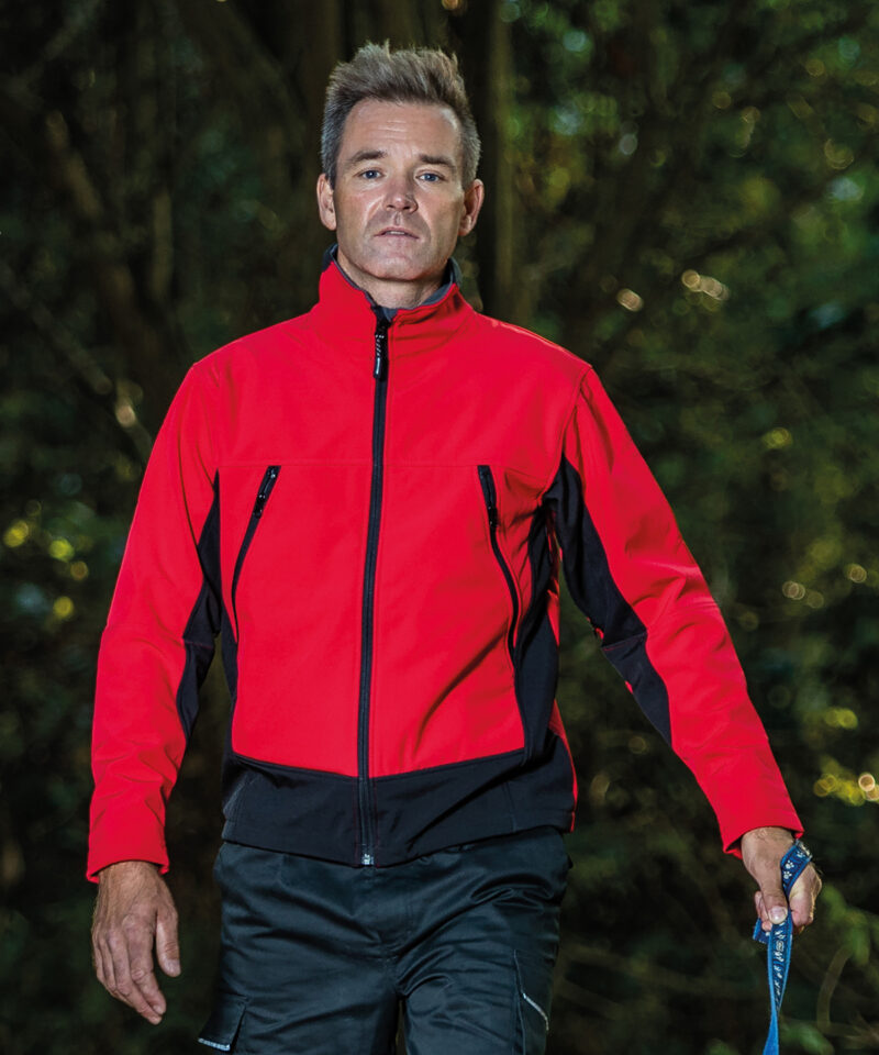 Softshell activity jacket