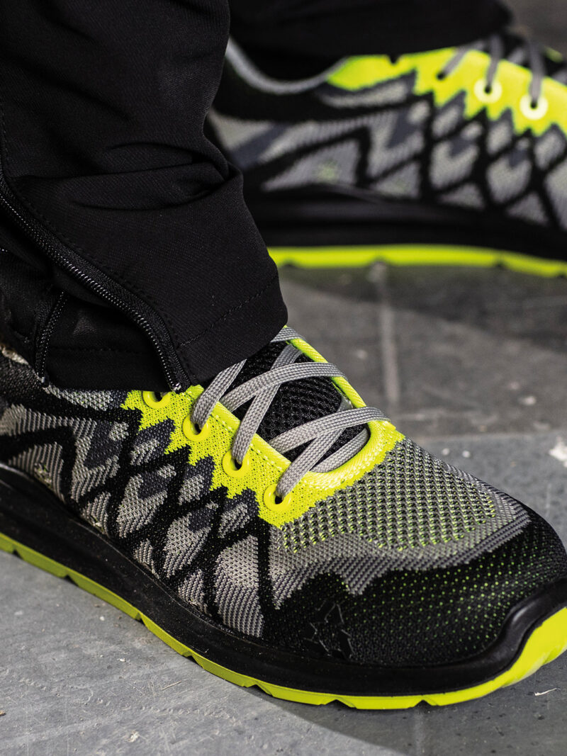 Portwest Composite lite ECO safety trainers (FC08) - Image 2
